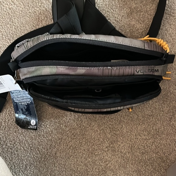 Volcom fanny pack - Picture 5 of 5